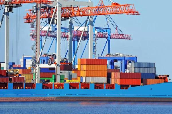 Benefits of Using Professional LTL Freight Shipping Services